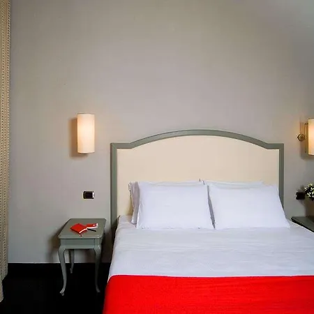 Hotel Rosso23 - Wtb 4*